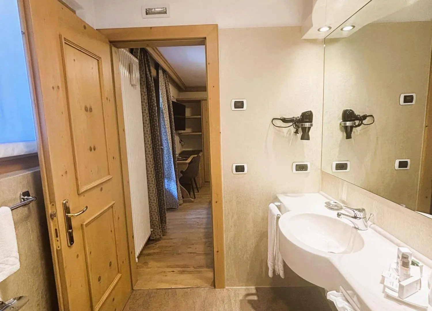 ***  Hotel Crosal Livigno Italy