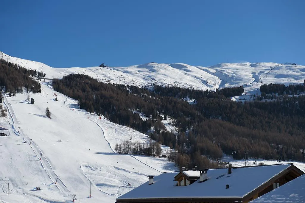 Hotel Crosal Livigno 3*,