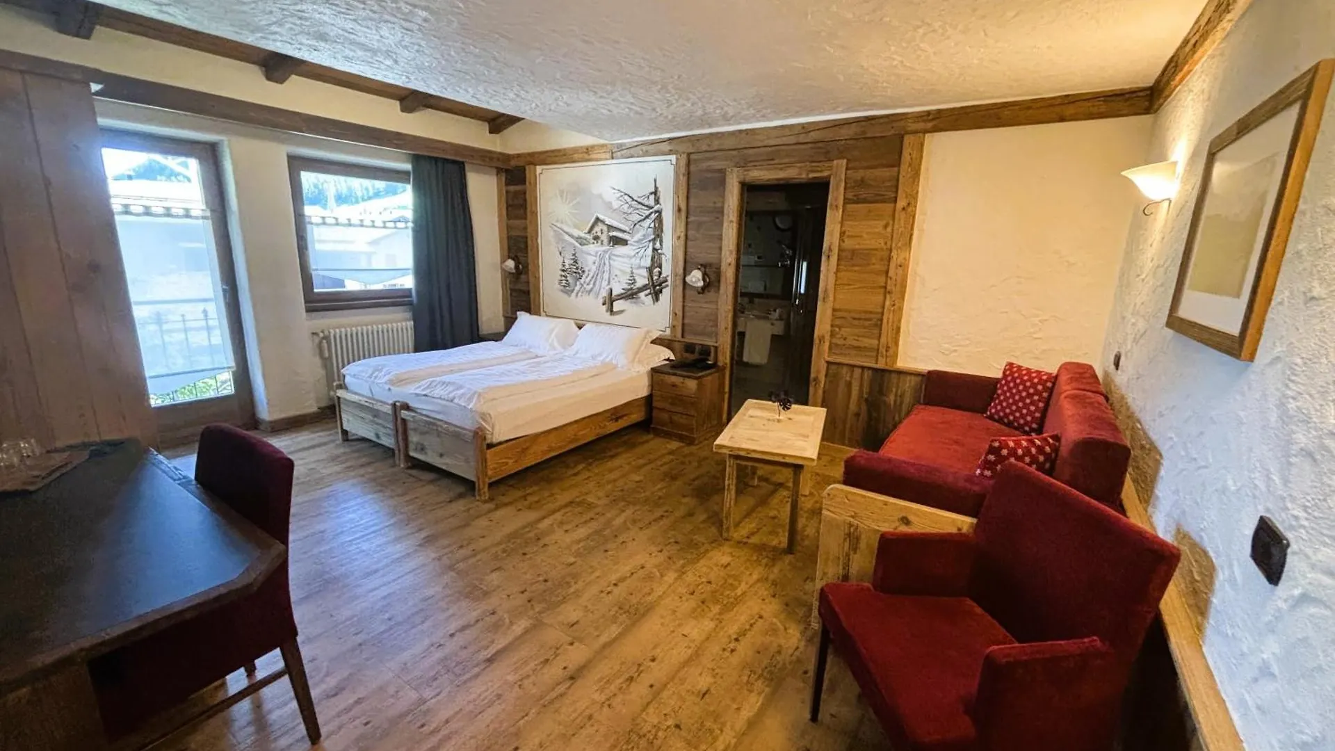 Hotel Crosal Livigno 3*,  Italy